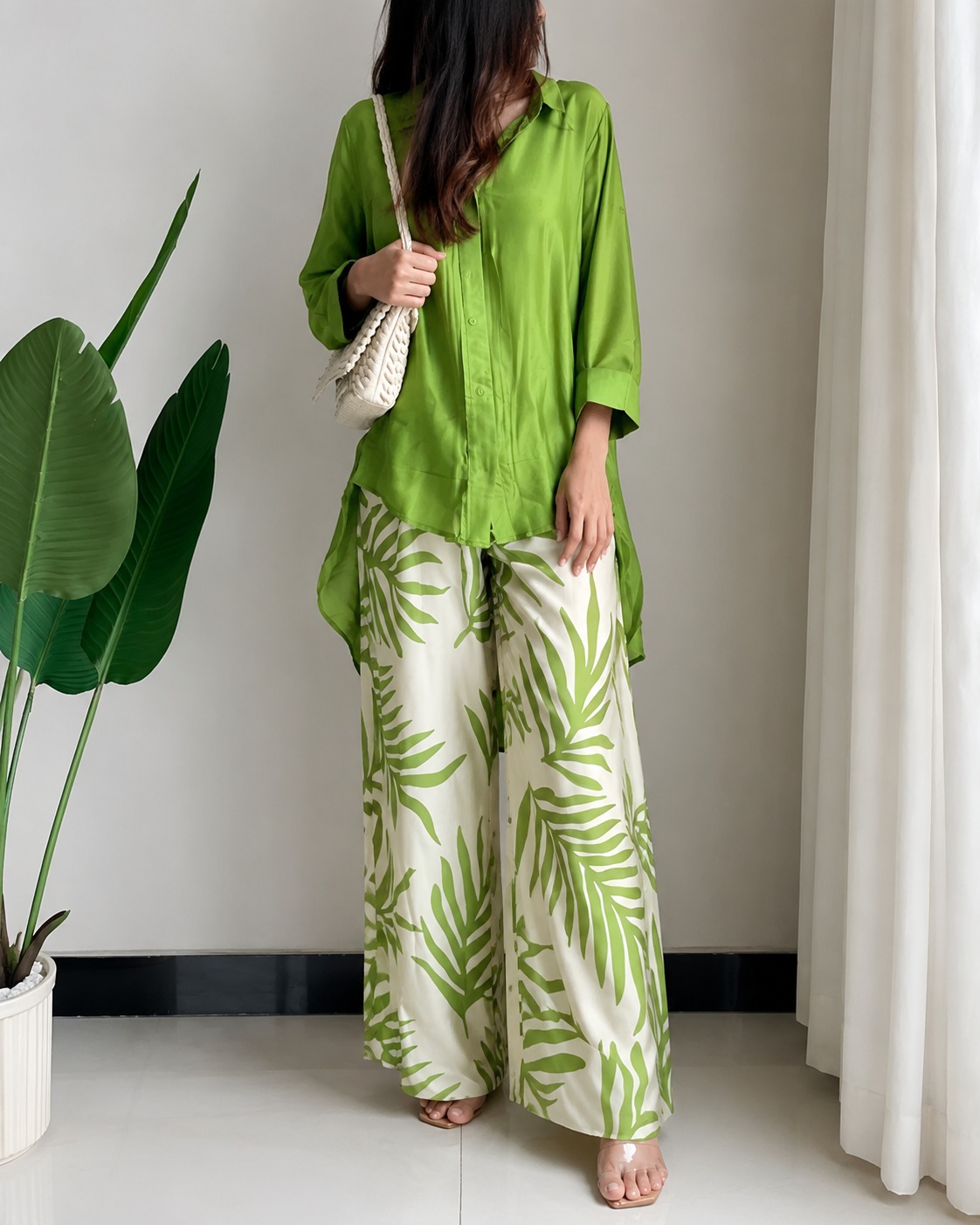 Mirror Boutique fashion look